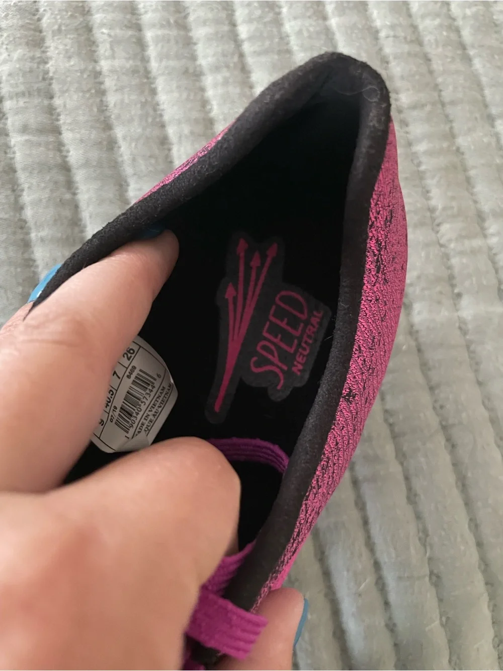 Brooks Women's Pink & Black Lightweight shoes